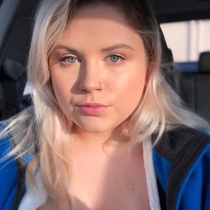 Meet your Posher, Riley